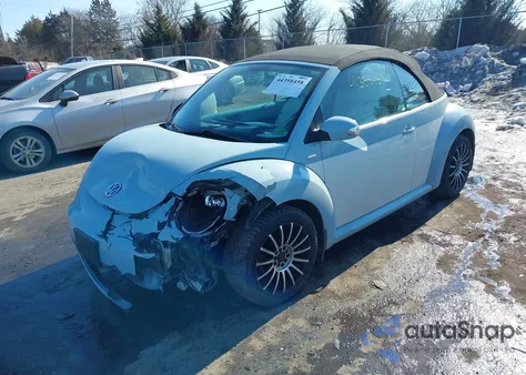 2010 Volkswagen New Beetle 2.5L Final Edition z USA, uszkodzony, nr VIN 3VWRG3AL0AM009953